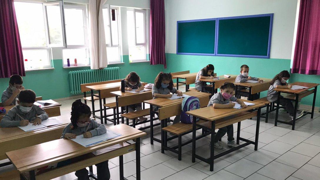 Okullar Yüz Yüze Öğretime Açıldı